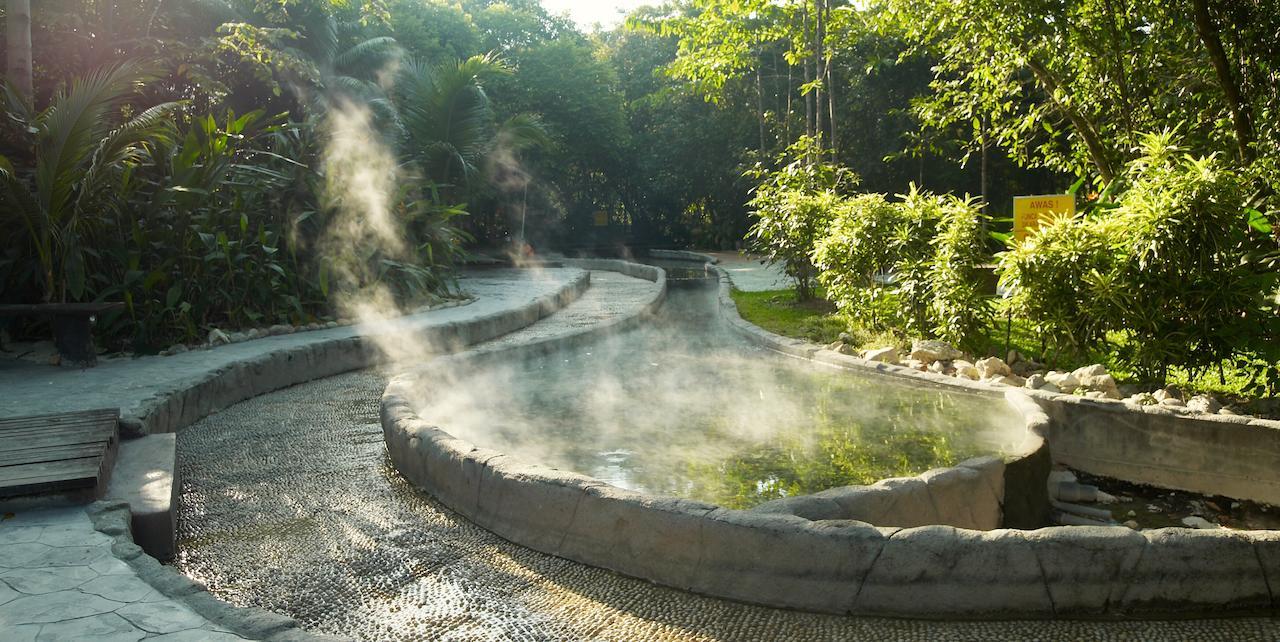 Hotel Felda Residence Hot Springs Sungkai Kültér fotó