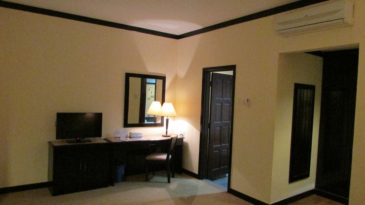 Hotel Felda Residence Hot Springs Sungkai Kültér fotó