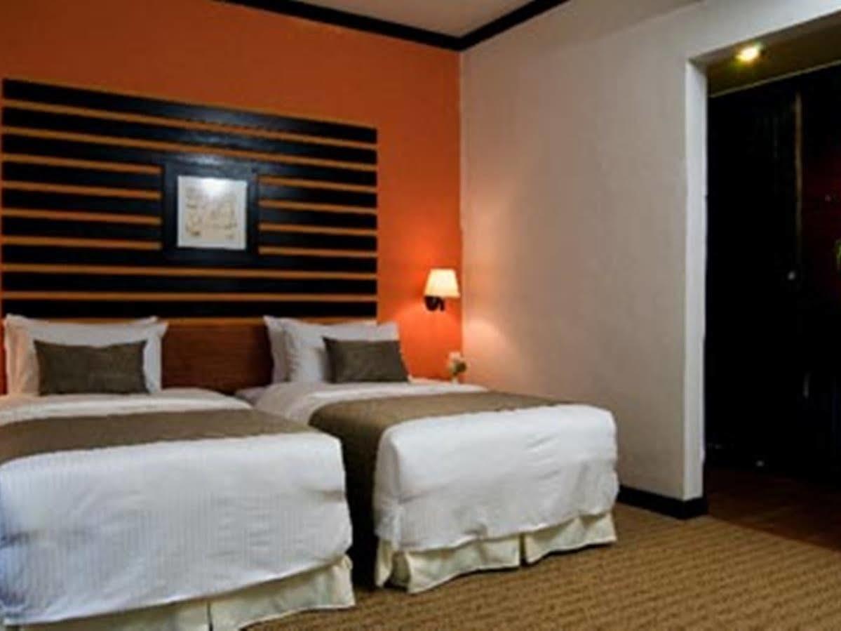 Hotel Felda Residence Hot Springs Sungkai Kültér fotó